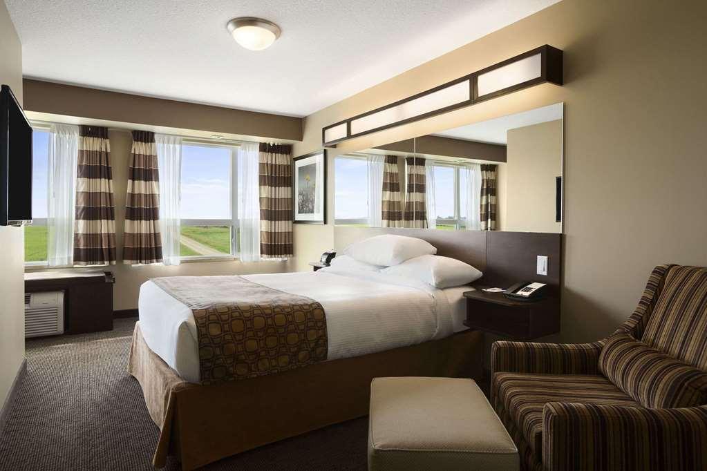 Microtel Inn And Suites By Wyndham Weyburn Zimmer foto