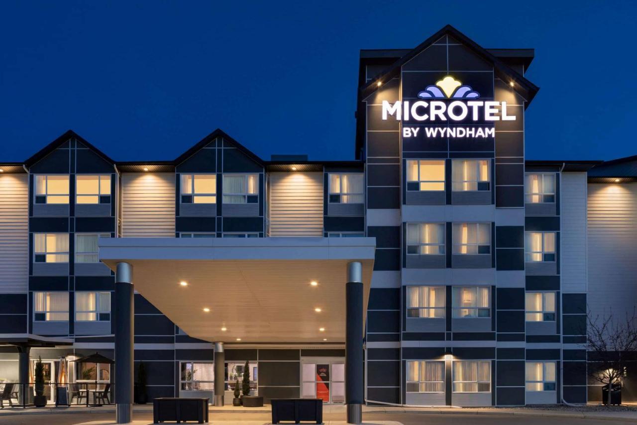 Microtel Inn And Suites By Wyndham Weyburn Exterior foto